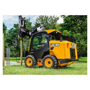 Fuerte pluma reforzada JCB, cuerpo totalmente de acero, perfecto para empujar, nivelar o transportar cargas pesadas - Product Image 3