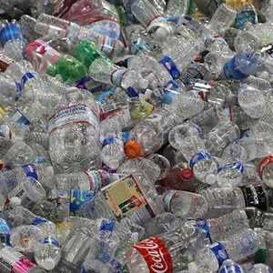 Máquina automática de reciclaje de plástico para línea de reciclaje de lavado en caliente de copos de PET para botella de plástico 1000-5000 Núcleo de motor de productos de PET - Product Image 2