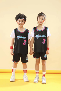 Ensemble 2 pièces Maillots de basket-ball respirants sans manches Vêtements de sport d'extérieur pour enfants Uniforme pour garçons - Product Image 4