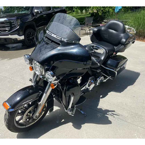 Motocicleta Usada Harley-Davidson Electra Glide Classic Touring Cruiser 2014, Cromada, Alto Rendimiento, Fabricada en EE. UU. - Product Image 1