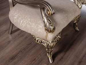 Fauteuil d'appoint sculpté de luxe avec finition en feuille d'or et tissu baroque - Product Image 3