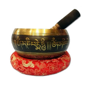 Design moderne indien fait à la main en laiton bol sonore chantant forme ronde gravé conception pour le yoga religieux prière bols à maillet en bois - Product Image 3