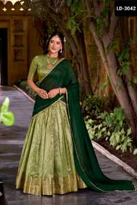 Collections de Lehenga Choli en soie Dupion les plus belles avec un magnifique ensemble de dupatta pour les vêtements de mariage et de festival - Product Image 5