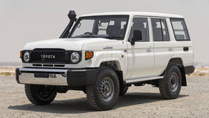 CRUISER 76 2.8D AT MY2025 – BLANC (DISPONIBLE EN VERSION GAUCHE ET DROITE) - Product Image 3