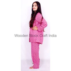 ชุดนอนผ้าฝ้ายพิมพ์ลายดอกไม้สวยงามทำมือสำหรับผู้หญิง แขนยาว เอวยางยืด ระบายอากาศได้ดี สวมใส่สบาย - Product Image 3