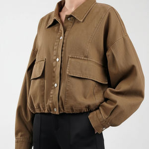 Precio al por mayor personalizado de moda llano mujeres Crop Top chaqueta de invierno cálido Crop Bomber chaquetas para la venta en el precio barato - Product Image 1