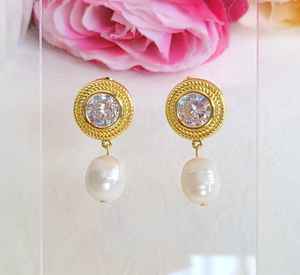 Boucles d'oreilles en perles d'eau douce avec boucles d'oreilles de mariée en CZ en argent sterling 925 plaqué or 14 carats élégantes - Product Image 4