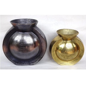 Vase moderne en métal et laiton pour le visage Vase à fleurs en laiton doré Vase décoratif moderne Pièce maîtresse Étagère de table Salon Bureau Artisanat - Product Image 3