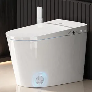WC intelligent monobloc allongé avec couvercle à ouverture/fermeture automatique, chasse d'eau silencieuse et bidet à capteur de pied mains-libres, intégré - Product Image 1