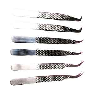 Lot de 6 pinces à cils argentées enduites de couleur argent par TARIQ MFG CO - Product Image 3