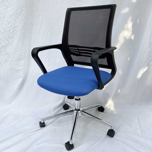Silla de Oficina Ergonómica Giratoria HOM1016-01 con Cojín Verde, Diseño Minimalista, Altura Ajustable y Respaldo de Malla para Uso Doméstico - Product Image 5