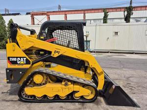 Chargeuses compactes sur chenilles d'occasion Cat 259D avec broyeur, modèle 2023, moteur Caterpillar, haute efficacité énergétique, capacité de charge nominale de 400 tonnes, moteur et pompe - Product Image 2