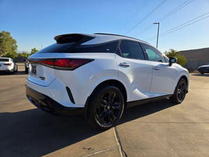 SUV RX500h F SPORT d'occasion à vendre - Product Image 3