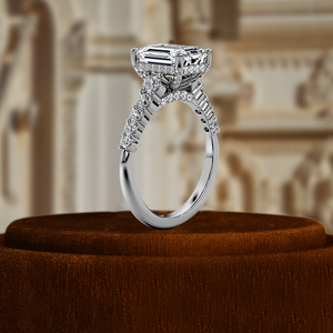 Anillo de compromiso con diamante esmeralda cultivado en laboratorio de 1 quilate, anillo solitario con pavé de diamantes en medio de la banda, halo oculto de diamantes, pavé de diamantes en el tallo, oro de 14 quilates - Product Image 5