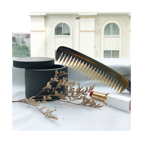 Peine de Cuerno Huong Dang de Lujo, Hecho a Mano en Vietnam, Modelo 0922-81 para Uso en Hoteles - Product Image 4