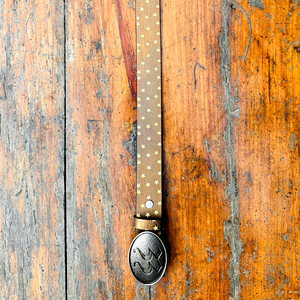 เข็มขัดหนังแท้ลายดาวแบบวินเทจ2025แท้สำหรับผู้ชายและผู้หญิงดูแข็งแรงด้วยเข็มขัดหนังแท้ลายดาวแบบมีรูพรุน - Product Image 6