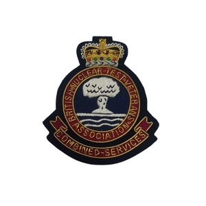 Ecussons Wok brodés à la main, patchs en tissu avec attache magnétique, emblèmes en fil métallique à coudre - Product Image 1