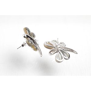 Pendientes Pequeños con Forma de Libélula - Latón Chapado en Rodio y Oro con Detalles de Circonita y Diamantes - Product Image 6
