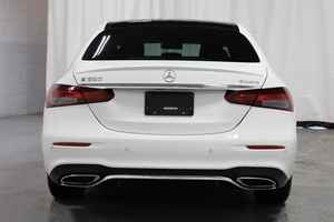 Nouveauté 2023 Mercedes-Benz Classe E E 350 4MATIC - Product Image 2