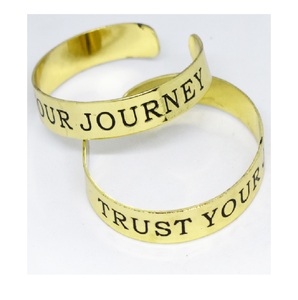 Bracelet magnétique martelé en laiton et cuivre fait main pour femmes, tendance 2020, pour les fêtes juives Yom Kippur - Product Image 2