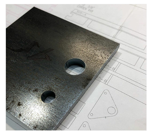 Composants de tôle en acier doux classiques personnalisés du fabricant Usinage de découpe laser CNC professionnel à faible quantité minimale de commande - Product Image 6