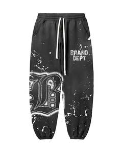 Voici le dernier survêtement en coton avec logo sérigraphié au design exquis pour hommes, avec votre logo personnalisé dans une coupe régulière - Product Image 3