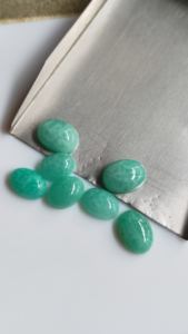 Vente en gros Lot de cabochon lisse de pierres précieuses vertes 6x8mm à dos plat en amazonite naturelle avec bijoux en vrac à des prix compétitifs - Product Image 2