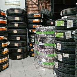 Neumáticos Radiales para Camiones Pesados de Marca China 11R22.5/12R22.5 1200-20/1100-20 8.25-16/7.50-16/7.00-16, Nuevos, de Caucho Natural, ISO9001 - Product Image 2