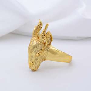 Anillo gótico de cabeza de cabra de latón chapado en oro de 18k, estilo punk, venta al por mayor para mujer - Product Image 2