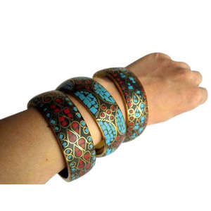 Brazalete de Latón con Diseño Tradicional, Chapado en Oro, Hecho a Mano, Obra de Arte, Joyería para Mujer, Accesorios - Product Image 4