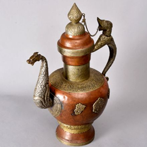 Samovar doré élaboré avec motif gravé, plateau décoratif assorti, disponible au prix de gros. - Product Image 2