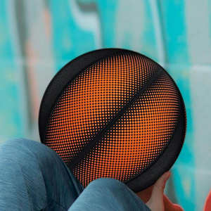 Balón de Baloncesto con Cubierta de PU de Alta Calidad al por Mayor, Logotipo Personalizado, Tamaño 4, Diseño Suave al Tacto para Ropa Deportiva, Hecho en Pakistán - Product Image 2