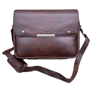 Sac à bandoulière pour ordinateur portable en cuir marron, design élégant et décontracté avec sangle de sac à dos, étui pour ordinateur portable, sac à bagages - Product Image 1