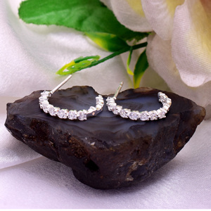 ต่างหูเพชรทรงเหลี่ยมขนาด5ซม. ทำจาก925ชุบทองไม่ซ้ำใครสำหรับงานแต่งงานทำจากเพทาย - Product Image 2