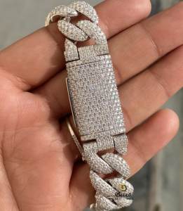 Pulsera de eslabones cubanos de plata de ley 925 con moissanita de corte redondo, color VVs, estilo hip hop, ideal para regalo o fiesta. - Product Image 1