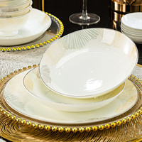 Nouvelle collection 2025 : Service de table de luxe en céramique blanche chinoise avec assiettes de présentation, plats et bols