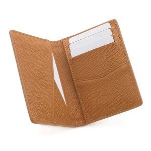 Tarjetero de cuero genuino con logotipo personalizado minimalista y delgado, Tarjetero con bolsillo frontal plegable, Tarjetero con bloqueo RFID para hombre - Product Image 4