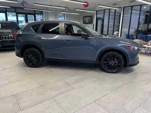 USADO, CX-5 2.5 S Edición Carbono 2024, Tracción en las Cuatro Ruedas, Volante a la Izquierda, Interior Oscuro, Asientos de Cuero, Neumáticos R18 - Product Image 3