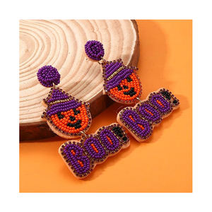 Vente en gros Accessoires de Noël pour Halloween Boucles d'oreilles pendantes en forme de crâne de citrouille en diamant Boucles d'oreilles créoles géométriques en inde en perles - Product Image 5