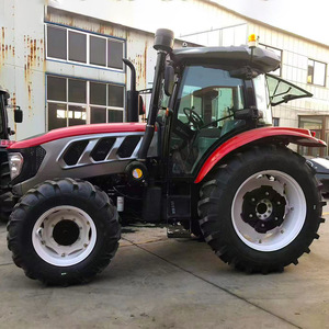 Tracteur agricole à roues 4x4 diesel Massey Ferguson 5465 70 CV neuf et pas cher, cabine fermée, transmission par engrenages - Product Image 4