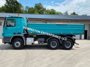 Camion benne d'occasion Mercedes-Benz Actros 3344 6x4 de 2011, poids lourd, pour le transport de charges en acier, destiné à la construction et aux mines - Product Image 3