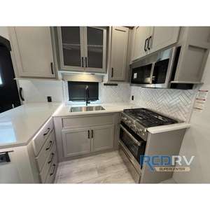 Nuevo Remolque Camper Plegable Todoterreno de Fibra de Vidrio 2026 Keystone RV Montana High Country 377FL con Suspensión Independiente - Product Image 2