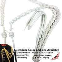 Aiguillette en coton blanc avec étiquettes argentées marine