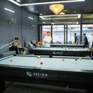 Table de billard multifonctionnelle 4 en 1 pour la maison, les loisirs et le divertissement, avec poches en cuir et accessoires. - Product Image 4