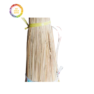 Palo de escoba de coco ecológico: herramienta de limpieza duradera y económica para un barrido fácil y eficiente - Product Image 1