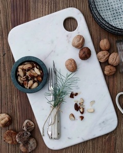 Tabla de cortar de mármol artesanal de primera calidad con un diseño elegante para la preparación de alimentos de cocina elegante y duradera - Product Image 4