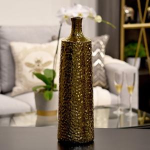 Vase à fleurs en métal au design martelé poli miroir Décoration intérieure luxueuse pour de superbes compositions florales - Product Image 2