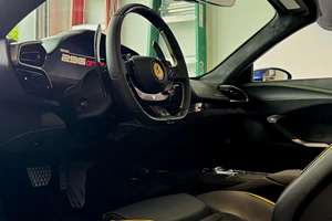 CT4V 2025 Sedán Usado, Listo para Enviar, Automático, Motor >8L, 400 CV, Cámara Trasera 360, Asientos de Cuero Oscuros, Techo Panorámico - Product Image 5