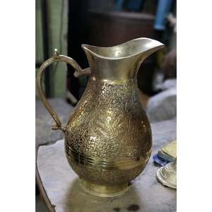 Jarra de Latón con Acabado Antiguo de la Mejor Calidad, Jarra de Agua Decorativa Hecha a Mano para el Hogar, Comedor y Restaurantes, Procedente de la India - Product Image 6