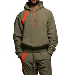 Conjunto de chándal deportivo de 2 piezas de diseñador personalizado para hombre, chaqueta cortavientos de nailon transpirable, ropa de calle recta con capucha para primavera - Product Image 2